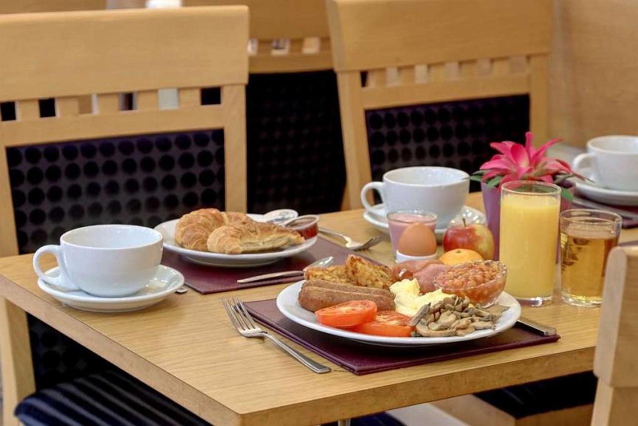 Best Western Greater London Илфорд Экстерьер фото