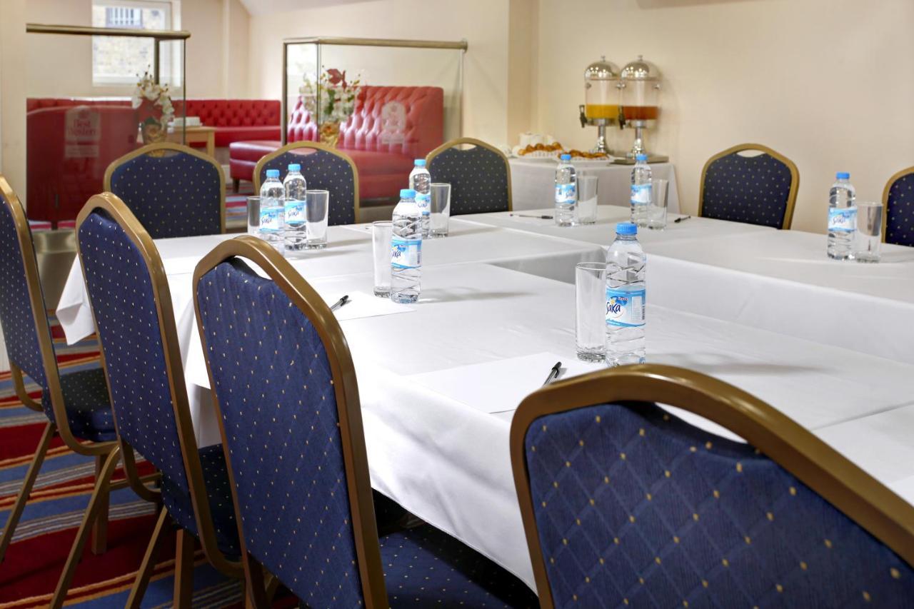 Best Western Greater London Илфорд Экстерьер фото