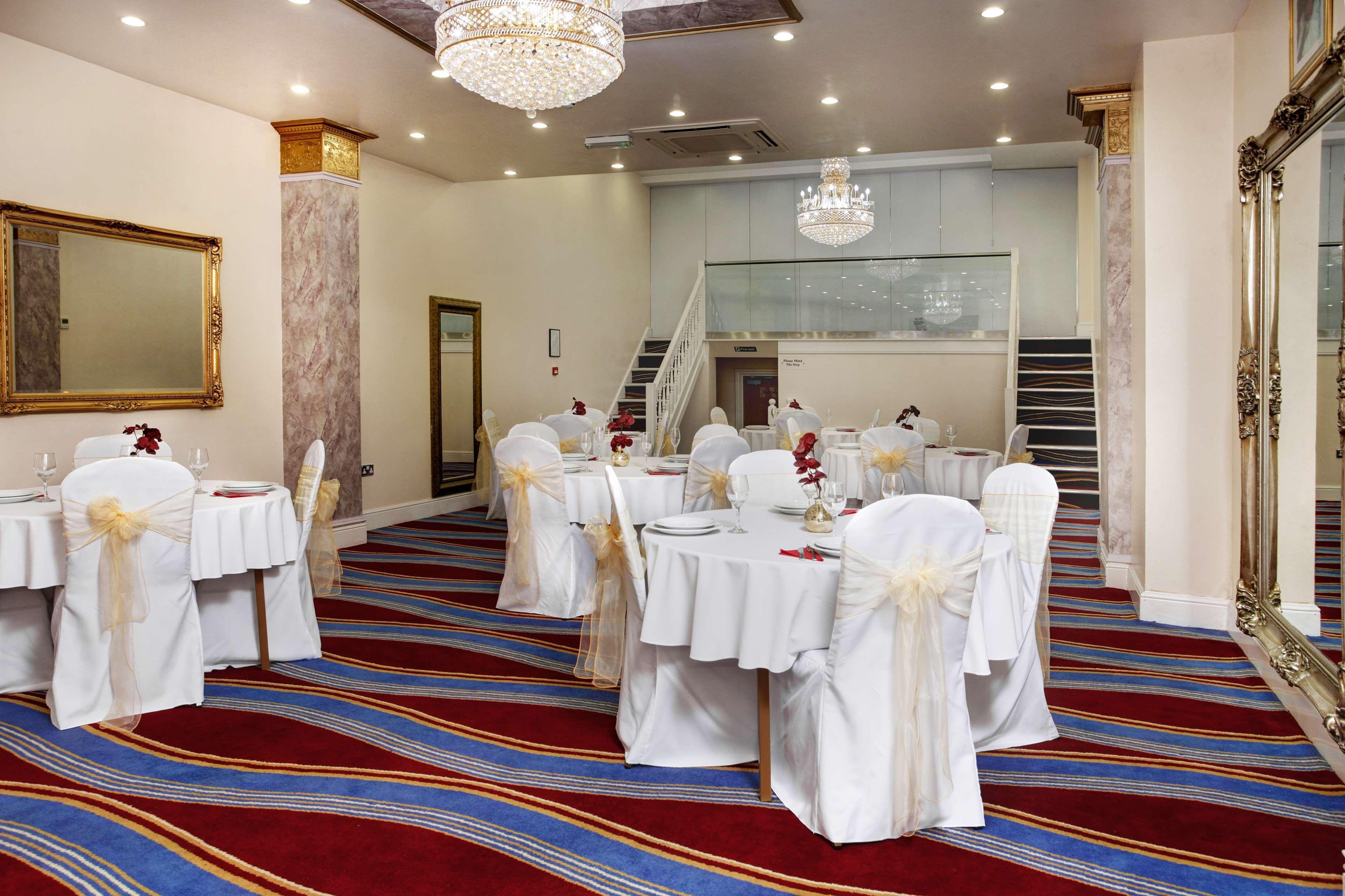 Best Western Greater London Илфорд Экстерьер фото